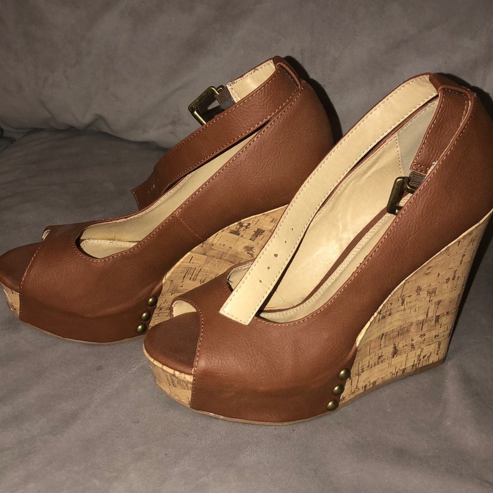 Chinese Laundry Wedges.